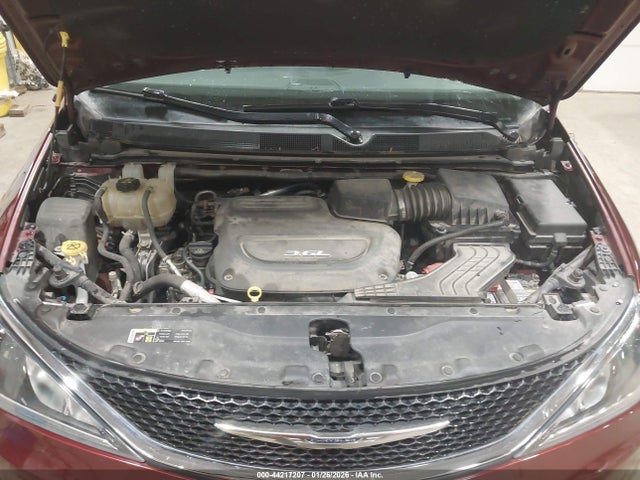 Chrysler Pacifica Touring-l Plus 2017 2C4RC1EG2HR628766 Image 10
