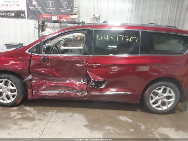 Chrysler Pacifica Touring-l Plus 2017 2C4RC1EG2HR628766 Image 14