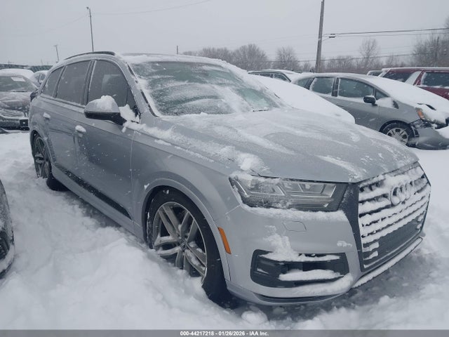 2017 AUDI Q7 WA1VAAF70HD034306 Photo 0