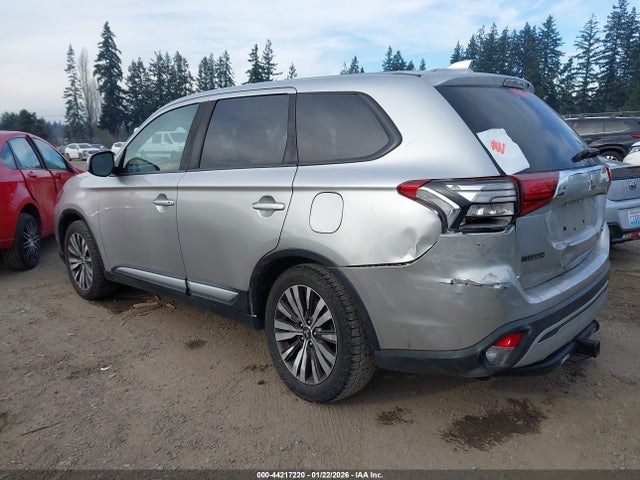 JA4AD3A34KZ035460 Mitsubishi Outlander Se