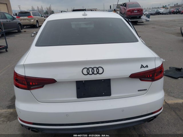 Audi A4 2.0t Progressiv 2018 WAUBNAF43JA078288 Image 17