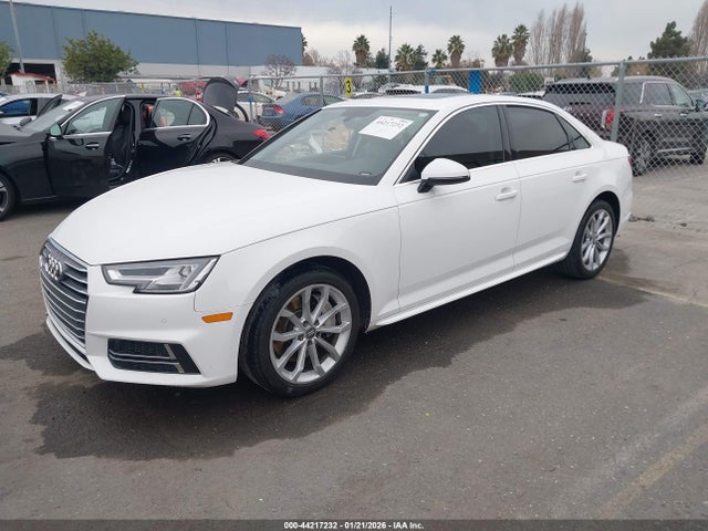 2018 AUDI A4 WAUBNAF43JA078288 Photo 1