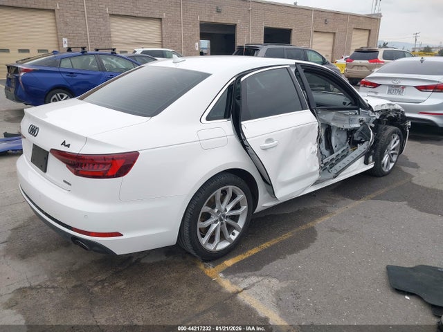 2018 AUDI A4 WAUBNAF43JA078288 Photo 3