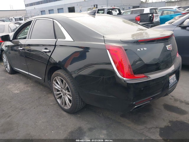 2018 CADILLAC XTS 2G61M5S3XJ9172446 Photo 2