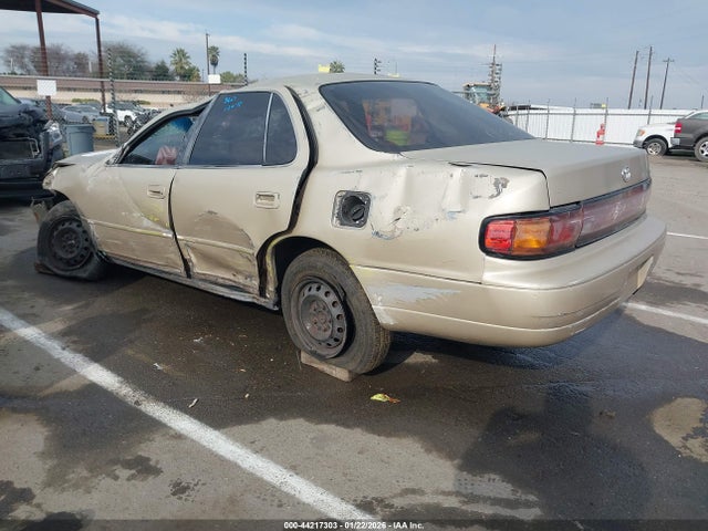 1994 TOYOTA CAMRY JT2SK12E9R0270321 Photo 2