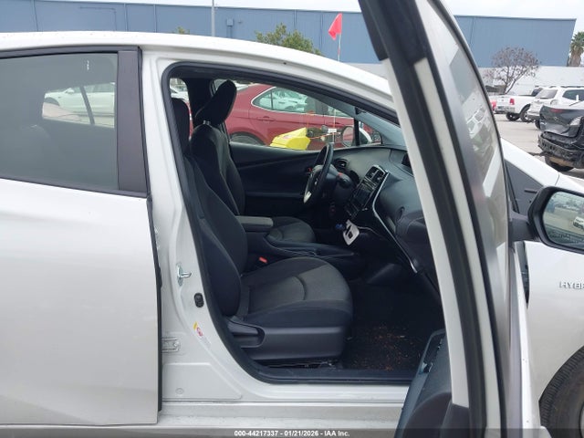 JTDKBRFU3H3034137 Toyota Prius Two