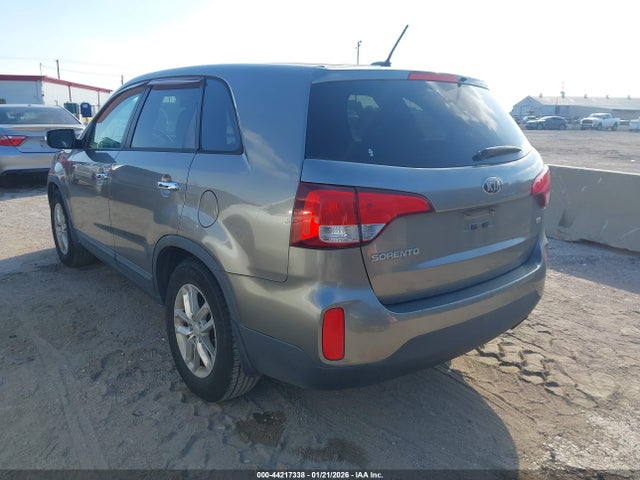 5XYKT3A61EG426365 KIA SORENTO LX