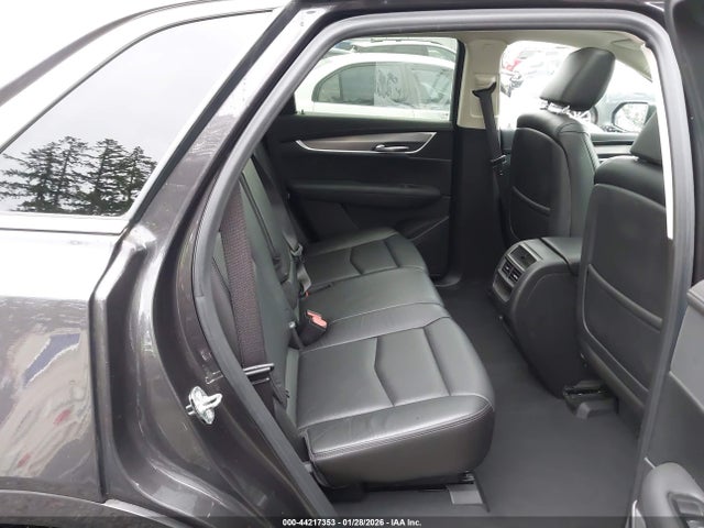 1GYKNDRSXJZ237656 Cadillac XT5 LUXURY