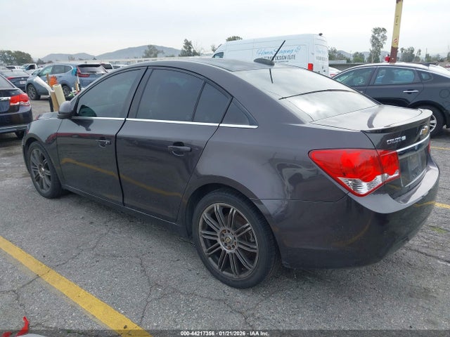 1G1P75SZ5F7160581 Chevrolet Cruze Diesel