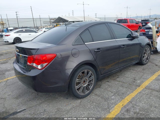 1G1P75SZ5F7160581 Chevrolet Cruze Diesel