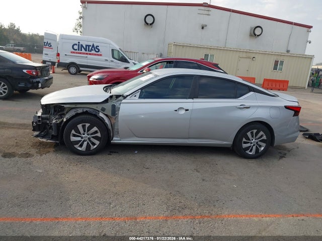1N4BL4BV4PN300109 Nissan Altima S Fwd