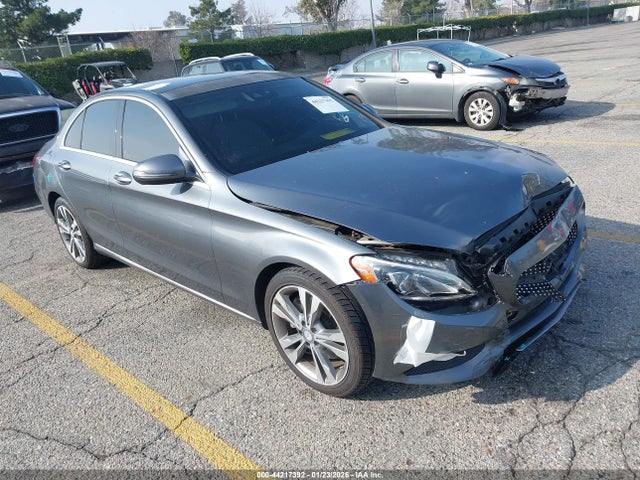 2017 MERCEDES-BENZ C 300 55SWF4JB7HU190021