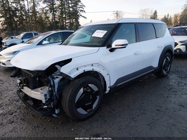 5XYAFFS52TG007173 KIA Ev9 Wind