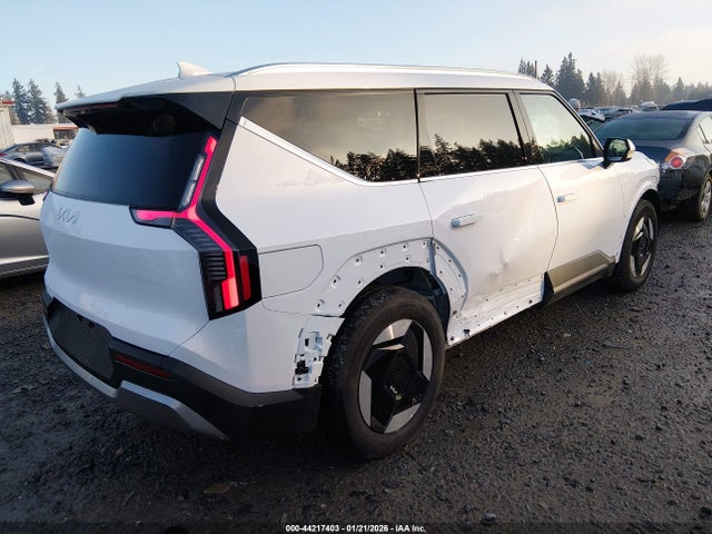 5XYAFFS52TG007173 KIA Ev9 Wind
