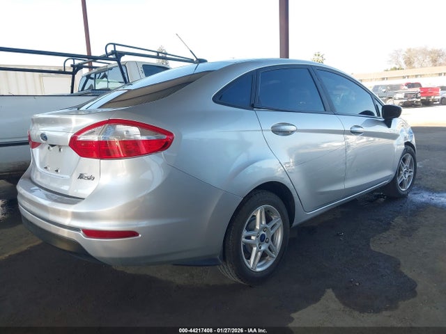 Ford FIESTA SE 2018 3FADP4BJ3JM127825 Image 4