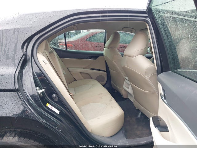 4T1B11HK1JU582326 Toyota CAMRY LE