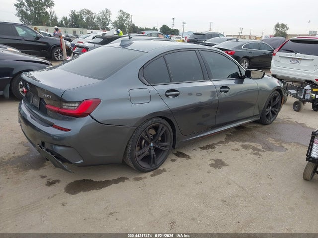 3MW5R1J04N8C35611 BMW 330I