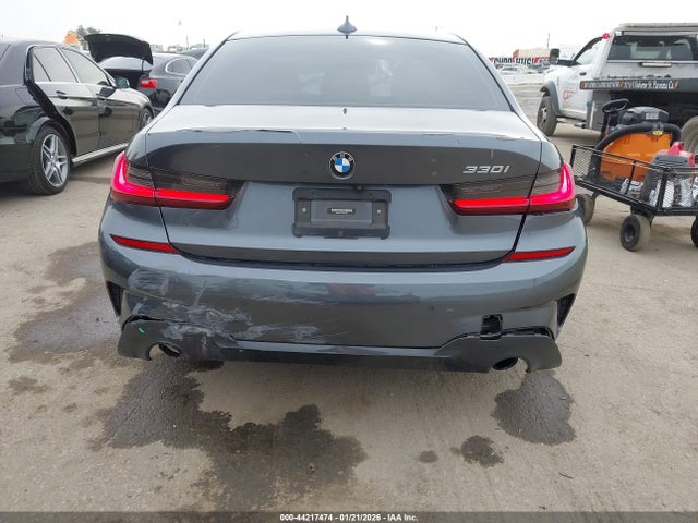 3MW5R1J04N8C35611 BMW 330I