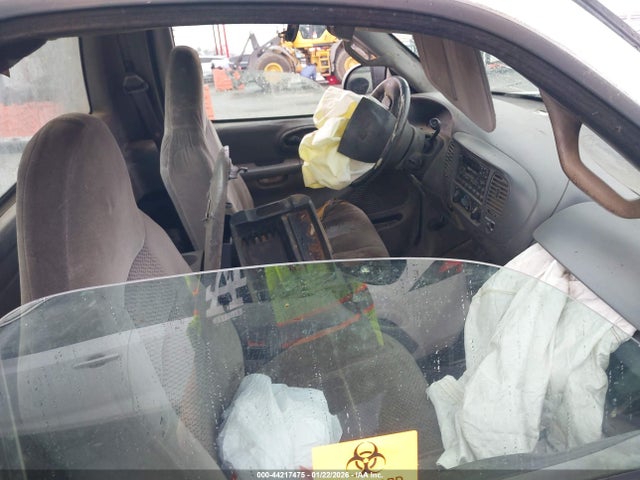 2002 FORD F-150 1FTRF17222NA25684 Photo 4