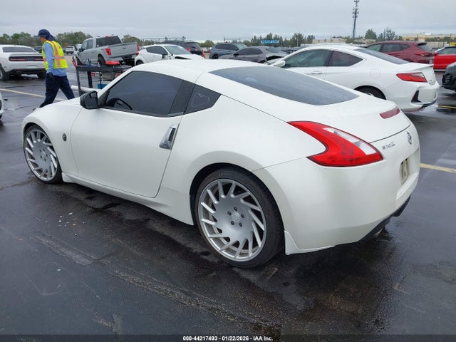 2009 NISSAN 370Z JN1AZ44E39M405396 Photo 2