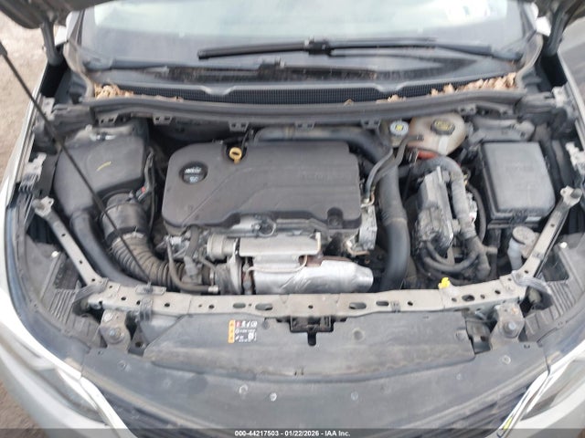 1G1BE5SMXJ7203650 Chevrolet Cruze Lt Auto