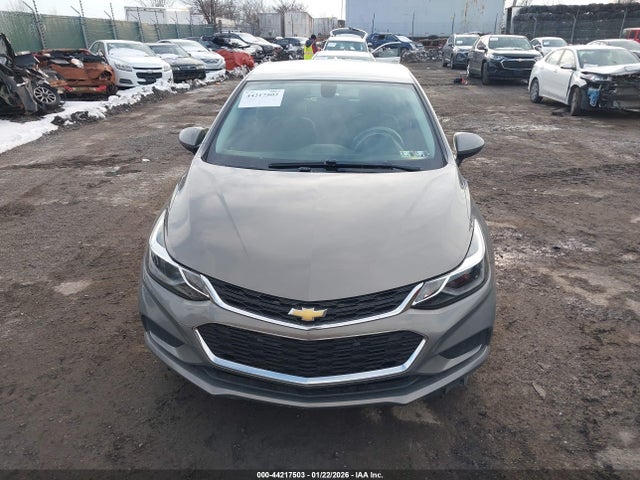 1G1BE5SMXJ7203650 Chevrolet Cruze Lt Auto