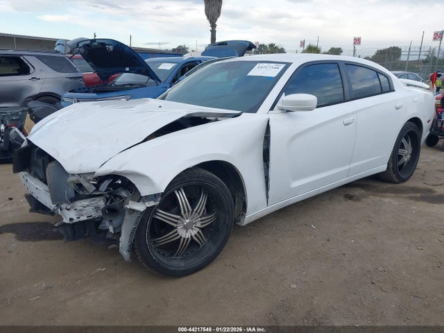 Dodge Charger Se 2014 2C3CDXBG4EH300362 Image 2