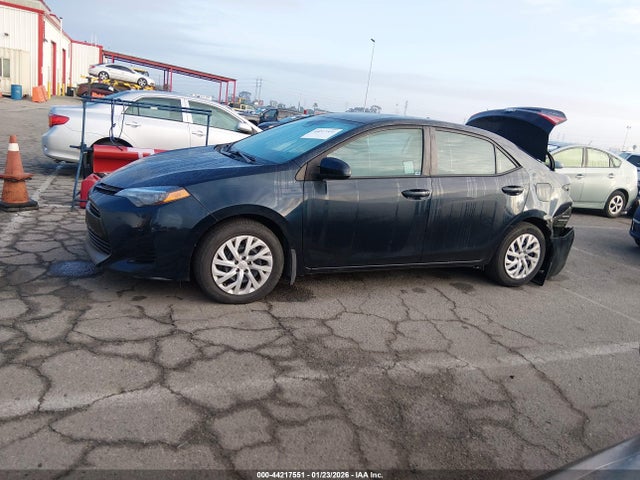 5YFBURHE4JP797197 Toyota COROLLA LE