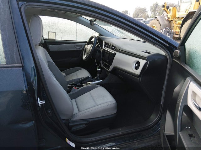 5YFBURHE4JP797197 Toyota COROLLA LE