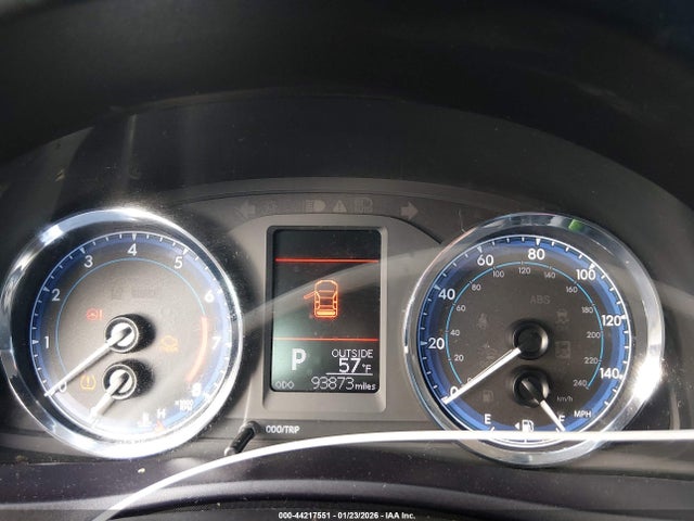 5YFBURHE4JP797197 Toyota COROLLA LE