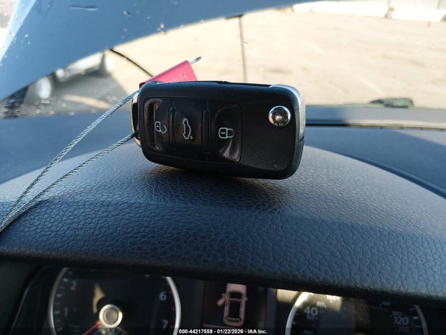 WVGAV7AX5HK033906 Volkswagen Tiguan 2.0t/2.0t S