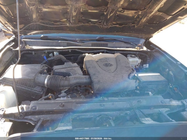 3TMCZ5AN4MM443541 Toyota Tacoma Trd Off-road