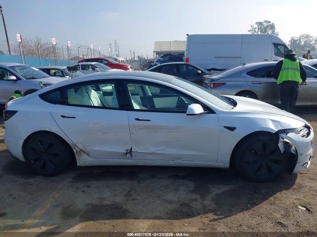 44217576 :رقم المزاد ، 5YJ3E1EA3SF078153 vin ، 2025 Tesla Model 3 Long Range Rear-wheel Drive/standard Rear-wheel Drive مزاد بيع
