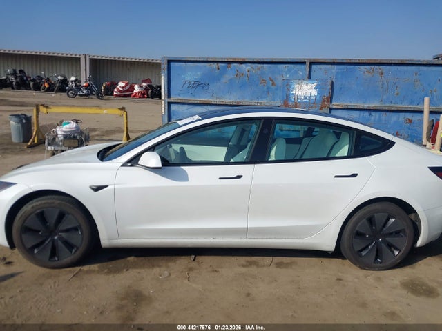 44217576 :رقم المزاد ، 5YJ3E1EA3SF078153 vin ، 2025 Tesla Model 3 Long Range Rear-wheel Drive/standard Rear-wheel Drive مزاد بيع