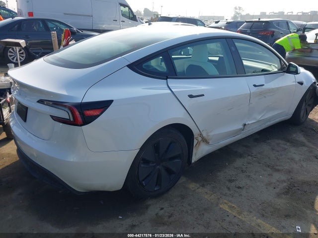 44217576 :رقم المزاد ، 5YJ3E1EA3SF078153 vin ، 2025 Tesla Model 3 Long Range Rear-wheel Drive/standard Rear-wheel Drive مزاد بيع