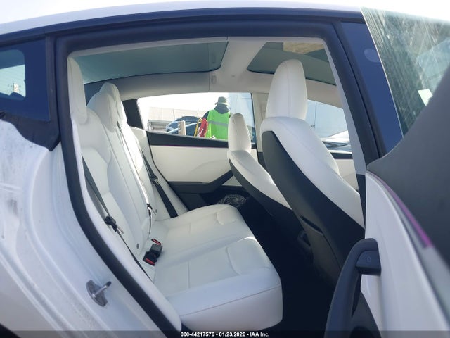 44217576 :رقم المزاد ، 5YJ3E1EA3SF078153 vin ، 2025 Tesla Model 3 Long Range Rear-wheel Drive/standard Rear-wheel Drive مزاد بيع