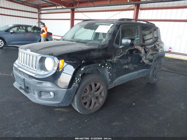 Jeep Renegade Latitude 4x4 2017 ZACCJBBB5HPG63137 Image 2