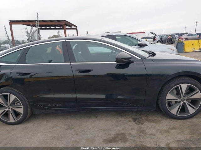 Продажа на аукционе авто 2025 Audi A6 E-tron Premium, vin: WAU1CAGH6SA019207, номер лота: 44217601