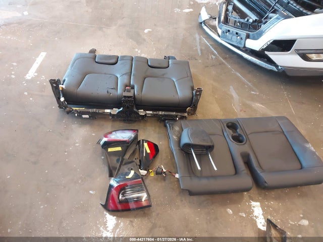 Продажа на аукционе авто 2023 Tesla Model Y Awd/long Range Dual Motor All-wheel Drive, vin: 7SAYGAEE4PF770208, номер лота: 44217604