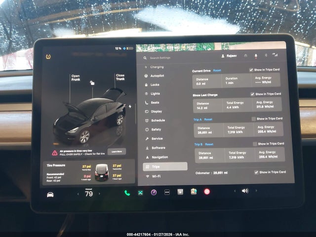 Продажа на аукционе авто 2023 Tesla Model Y Awd/long Range Dual Motor All-wheel Drive, vin: 7SAYGAEE4PF770208, номер лота: 44217604