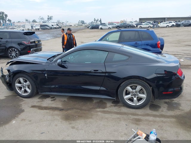 Ford Mustang V6 2017 1FA6P8AM3H5333853 Image 14