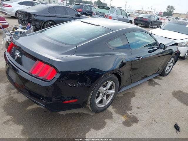 Ford Mustang V6 2017 1FA6P8AM3H5333853 Image 4