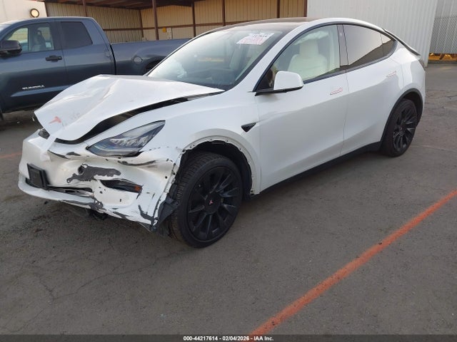 2021 TESLA MODEL Y 5YJYGDEE8MF140248 Photo 1