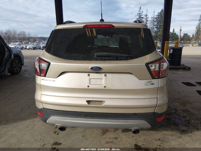 1FMCU9GDXJUA78273 Ford ESCAPE SE