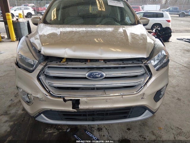 1FMCU9GDXJUA78273 Ford ESCAPE SE