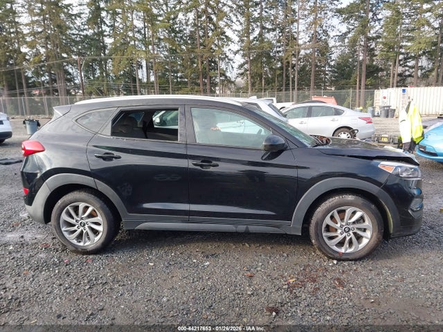 44217653 :رقم المزاد ، KM8J3CA41GU101299 vin ، 2016 Hyundai Tucson Se مزاد بيع