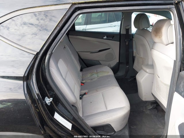 44217653 :رقم المزاد ، KM8J3CA41GU101299 vin ، 2016 Hyundai Tucson Se مزاد بيع
