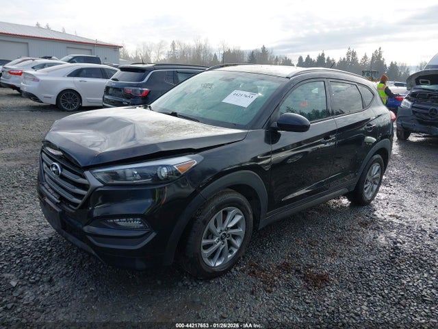 44217653 :رقم المزاد ، KM8J3CA41GU101299 vin ، 2016 Hyundai Tucson Se مزاد بيع