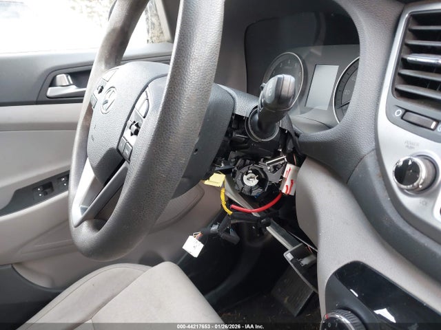 44217653 :رقم المزاد ، KM8J3CA41GU101299 vin ، 2016 Hyundai Tucson Se مزاد بيع