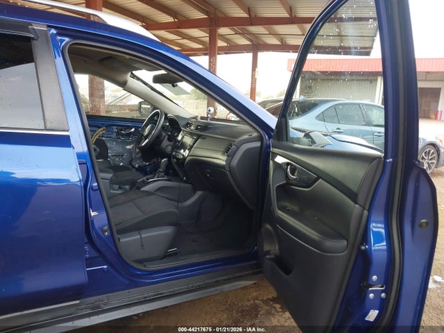 KNMAT2MT2JP507597 Nissan ROGUE SV